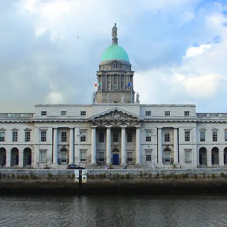 Apartment Hanover Dock Dublin